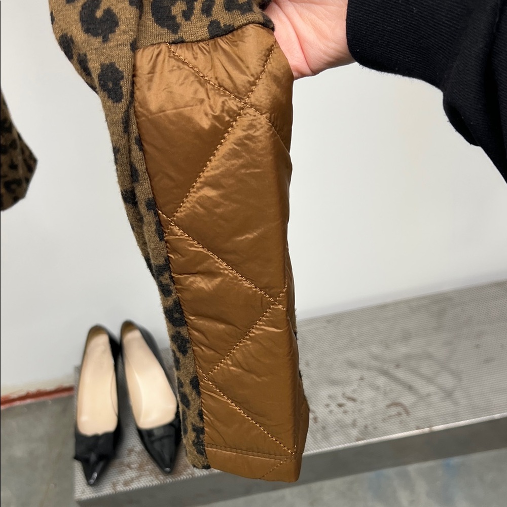 Leopard Print Leggings with Quilted Detail - Picture 7 of 9